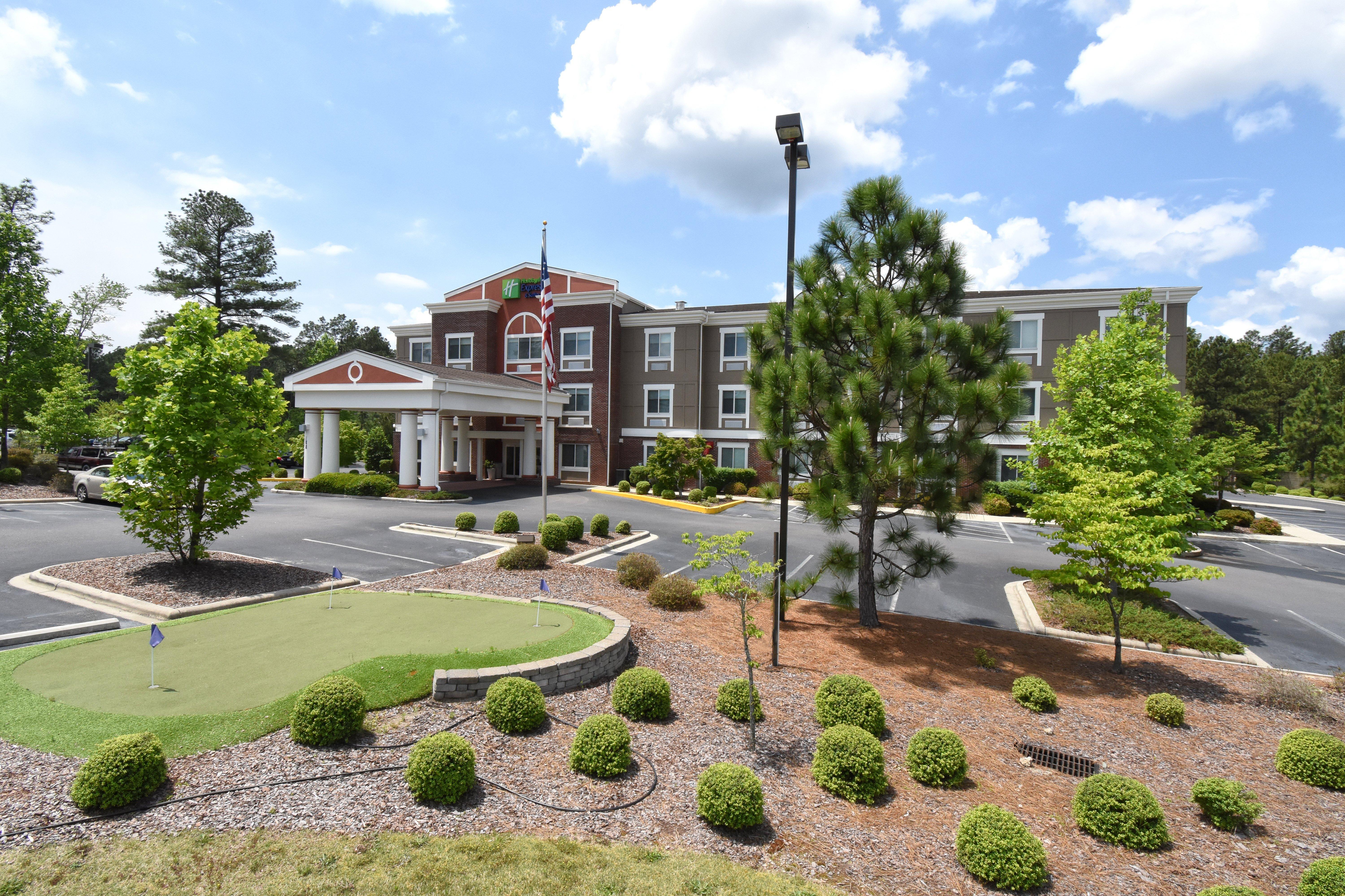 Hotel Express & Southern Pines-pinehurst Area By Ihg 3*