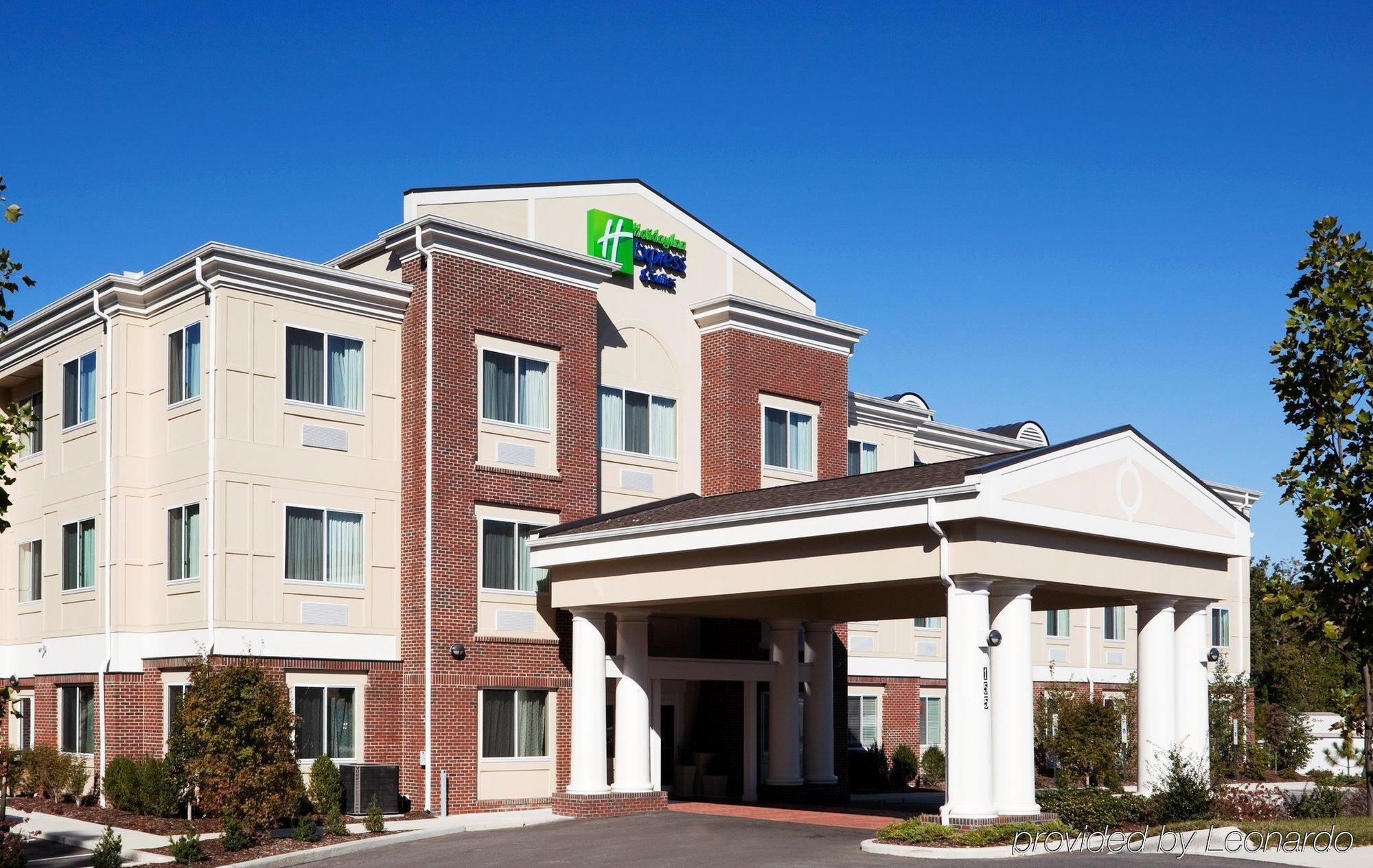 Hotel Express & Southern Pines-pinehurst Area By Ihg