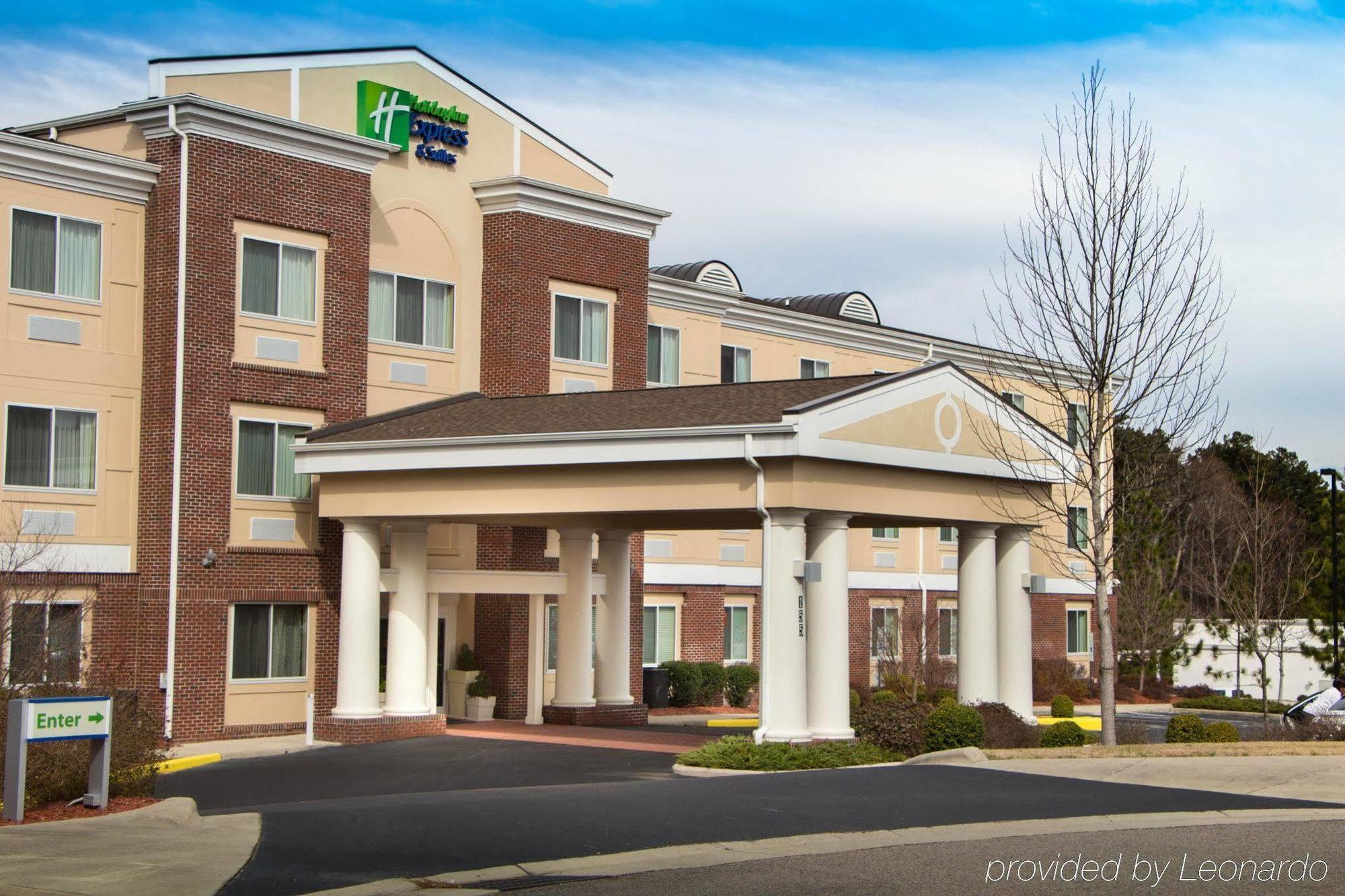 Express & Southern Pines-pinehurst Area By Ihg Southern Pines
