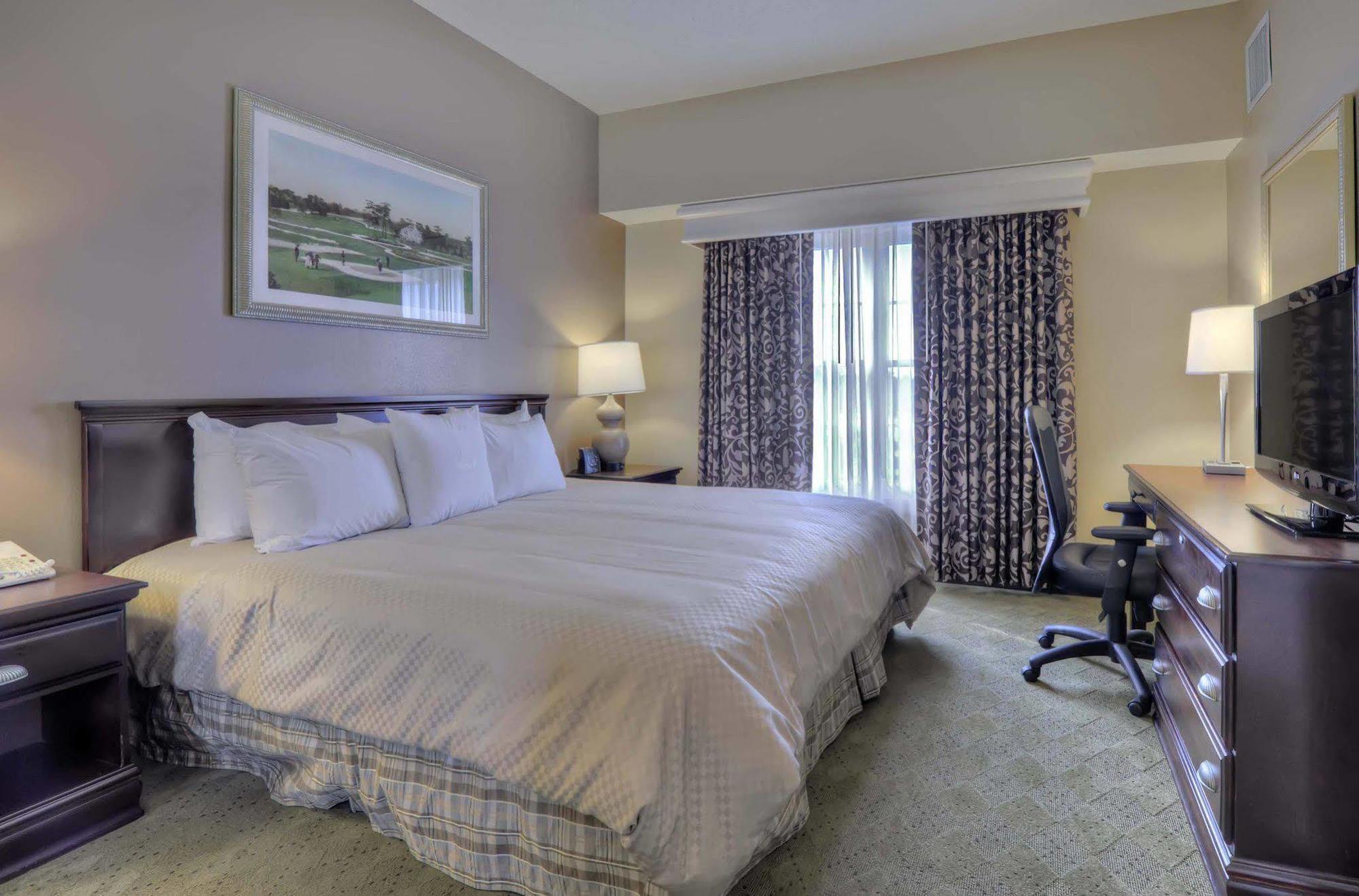 Express & Southern Pines-pinehurst Area By Ihg 3*