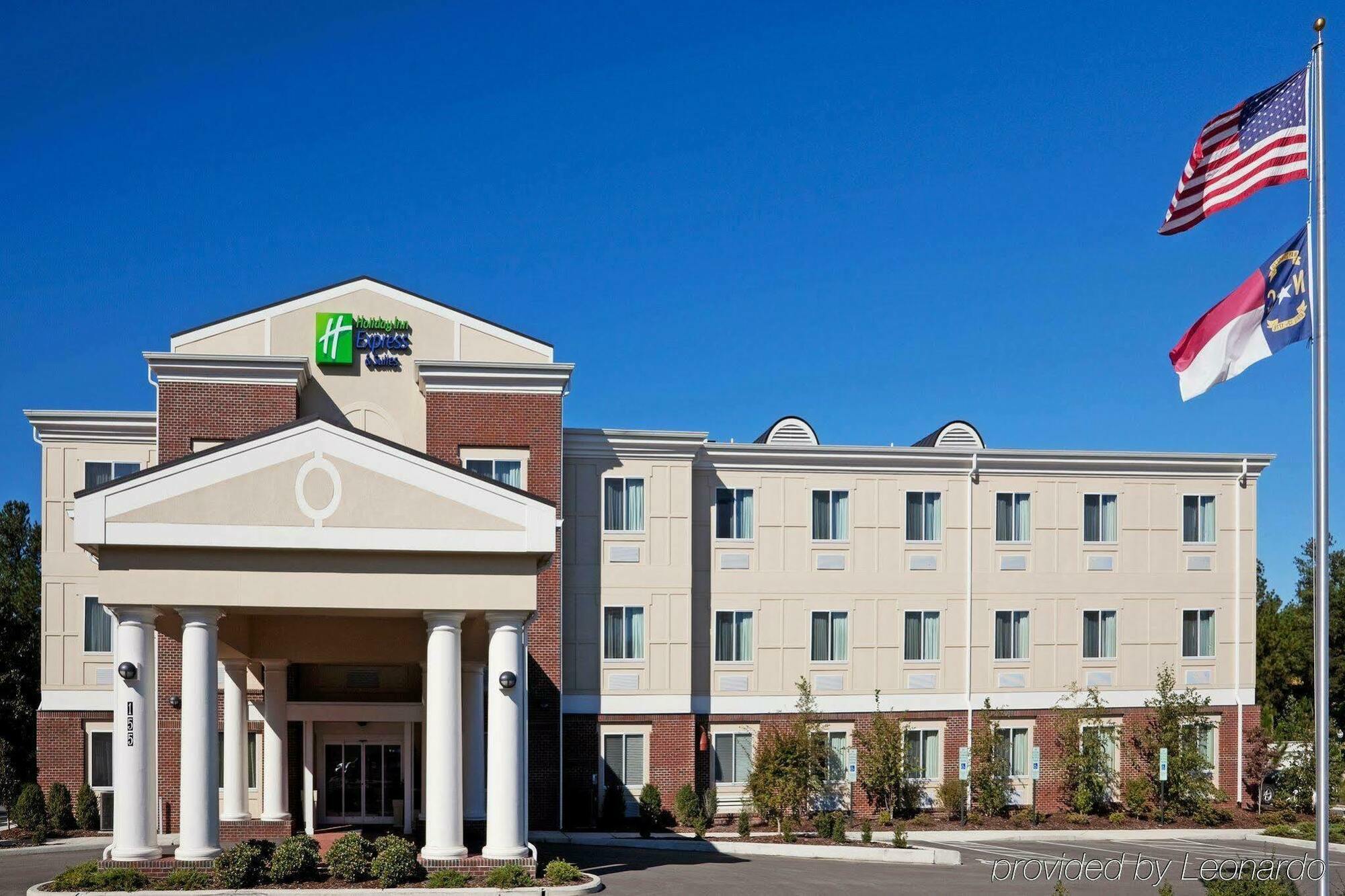 Hotel Express & Southern Pines-pinehurst Area By Ihg 3*